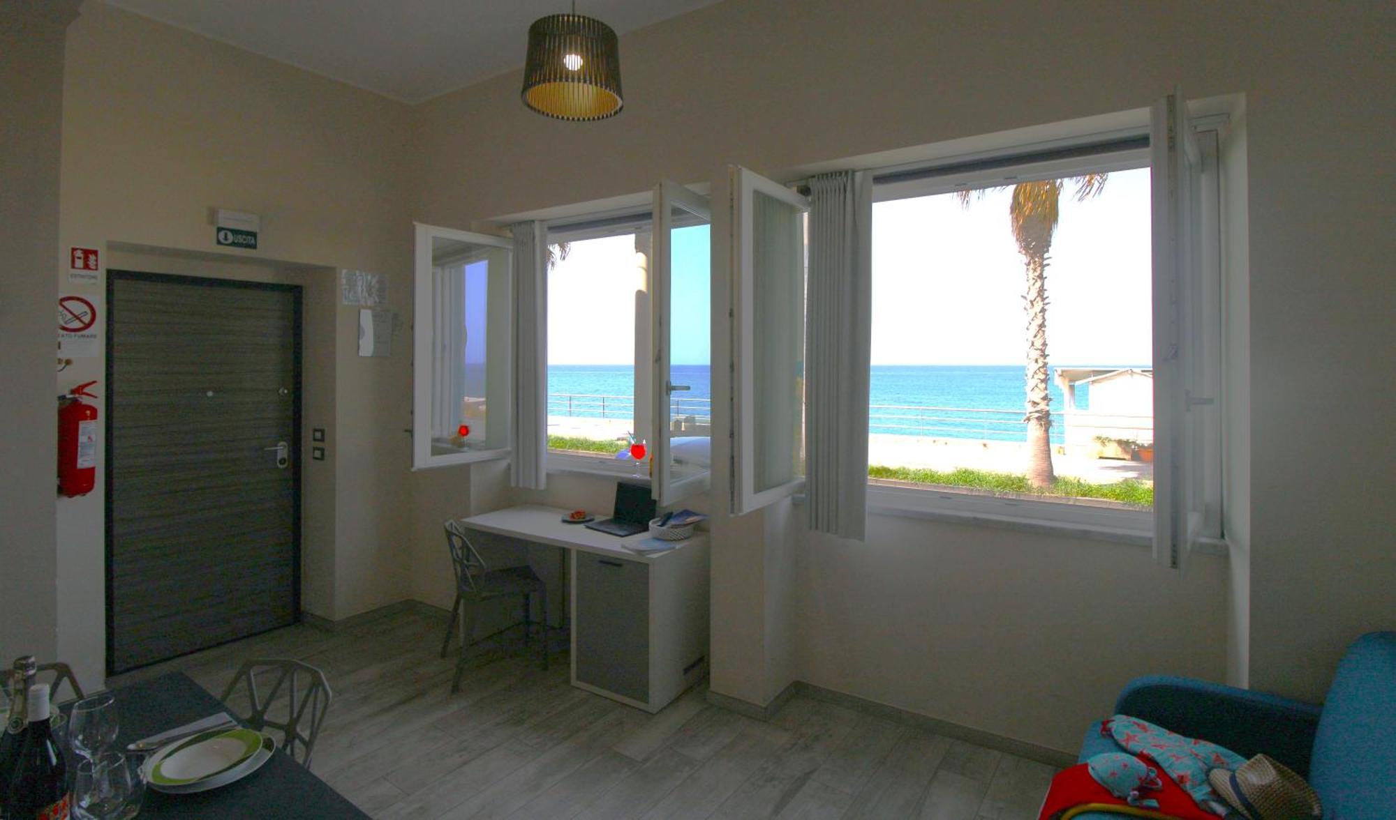 Capo D'Orlando Apartments - Doria 52 Eksteriør billede